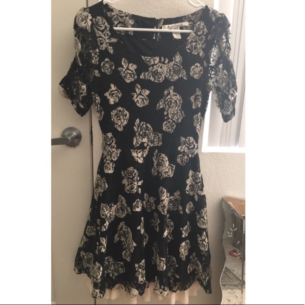 black and ivory lace dress